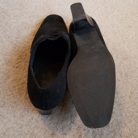 Bootie - Picture 3 of 3